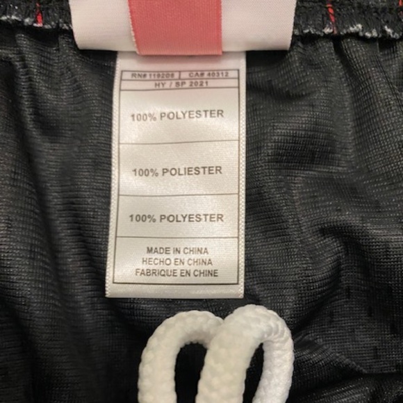 Mitchell & Ness Chicago Bulls Pinstripe Swingman Shorts NWT - Picture 3 of 8